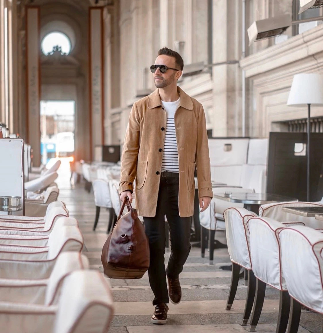 Effortless Elegance: Styling Faux Fur for the Cold Season